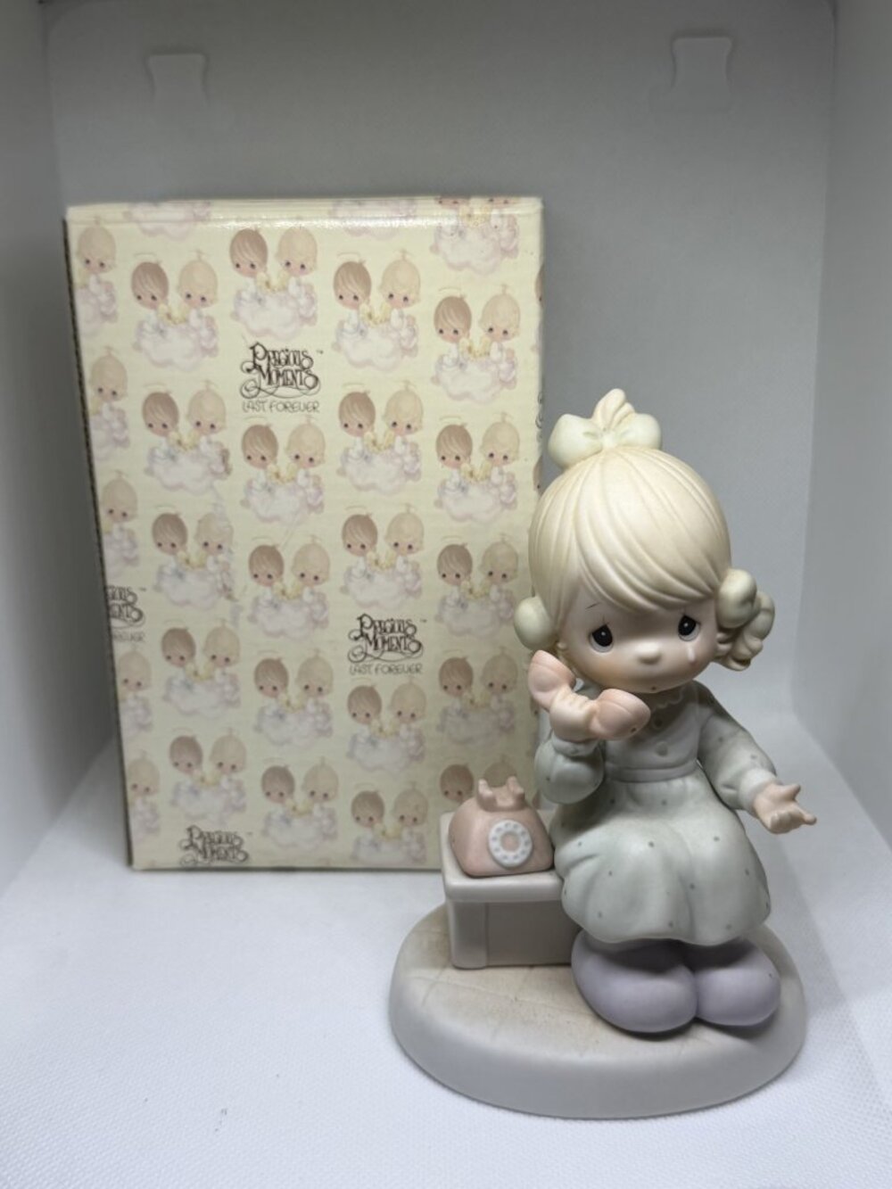 Precious Moments Tell It To Jesus 1989 #521477 Figurine w/ Box